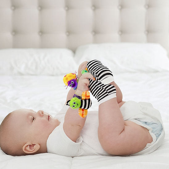 Hochet bebe chaussette amusant