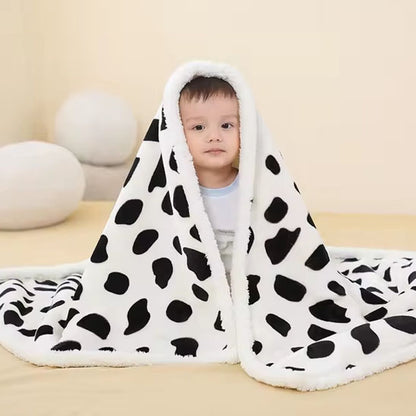 couverture-en-polaire-bebe-vache-blanc-noir