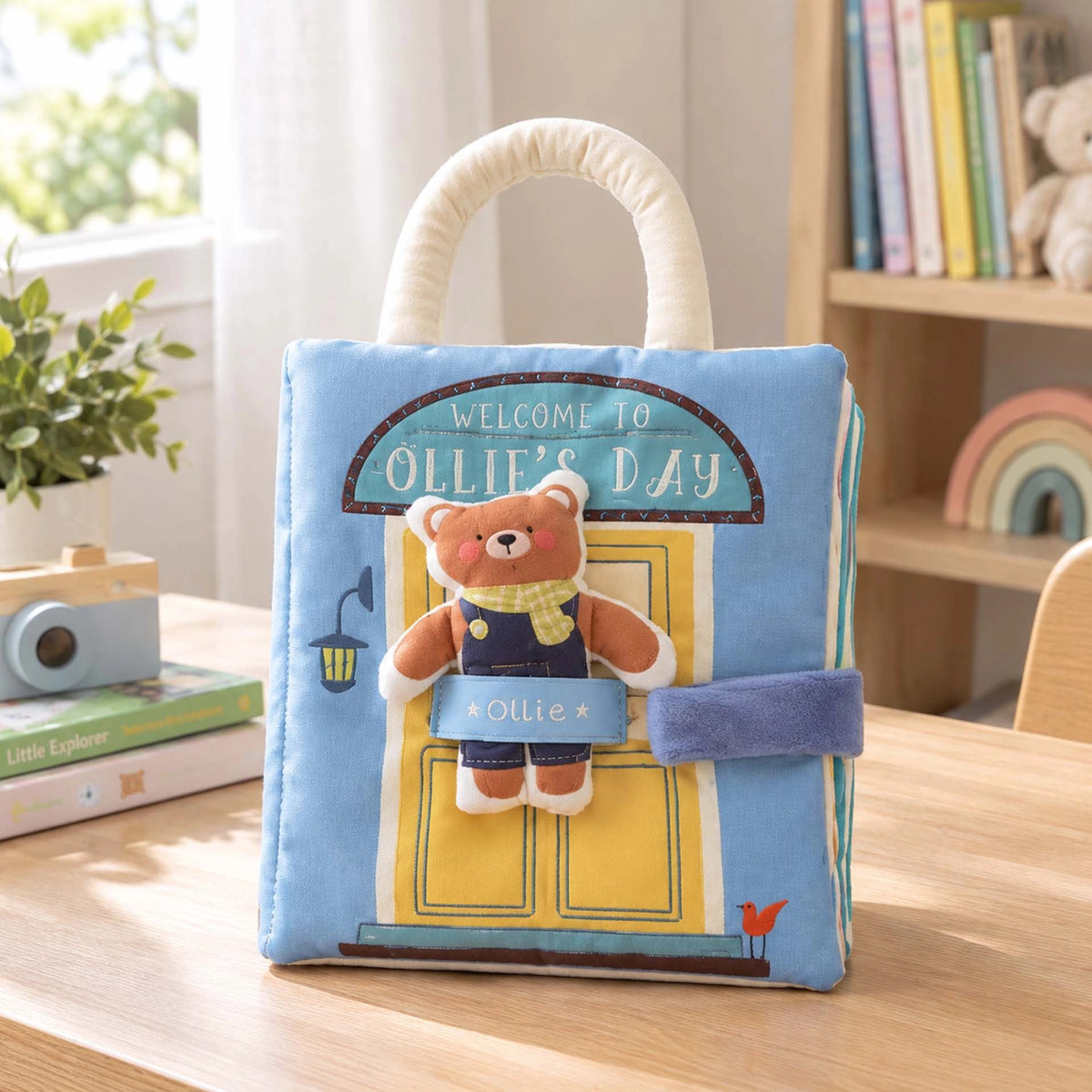 Livre bebe en tissus bleu