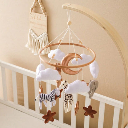 mobile bebe suspendu