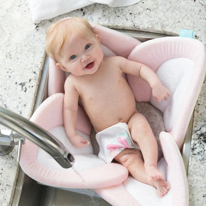 siege-de-bebe-pour-le-bain-blanc-rose