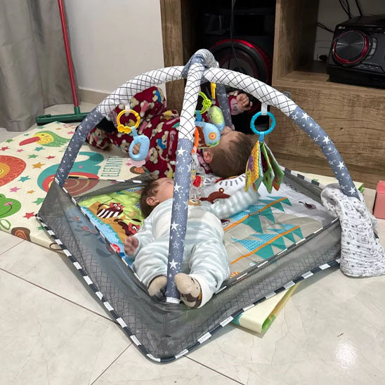 tapis-d_eveil-bebe-gris-clair